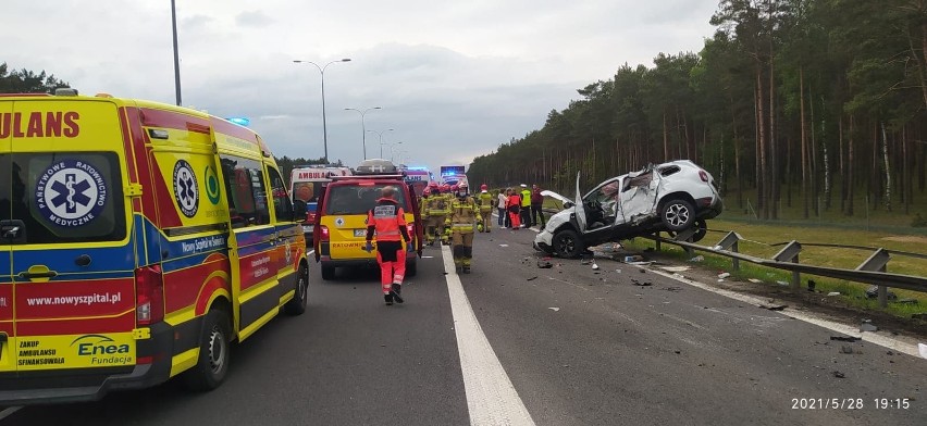 Informację o wypadku na autostradzie A1 w Nowych Marzach w...