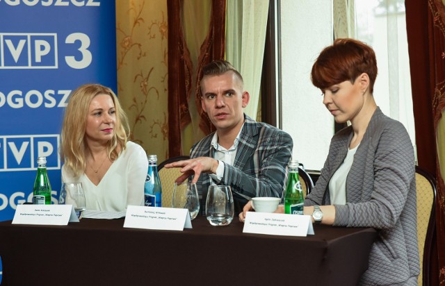 Współtwórcy programu: Iwona Komisarek, Bartłomiej Witkowski, Agata Jędraszczyk podczas poniedziałkowej konferencji prasowej.