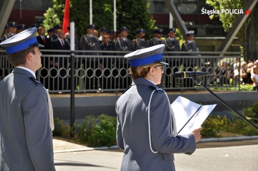 Ślubowanie nowych policjantów w Katowicach