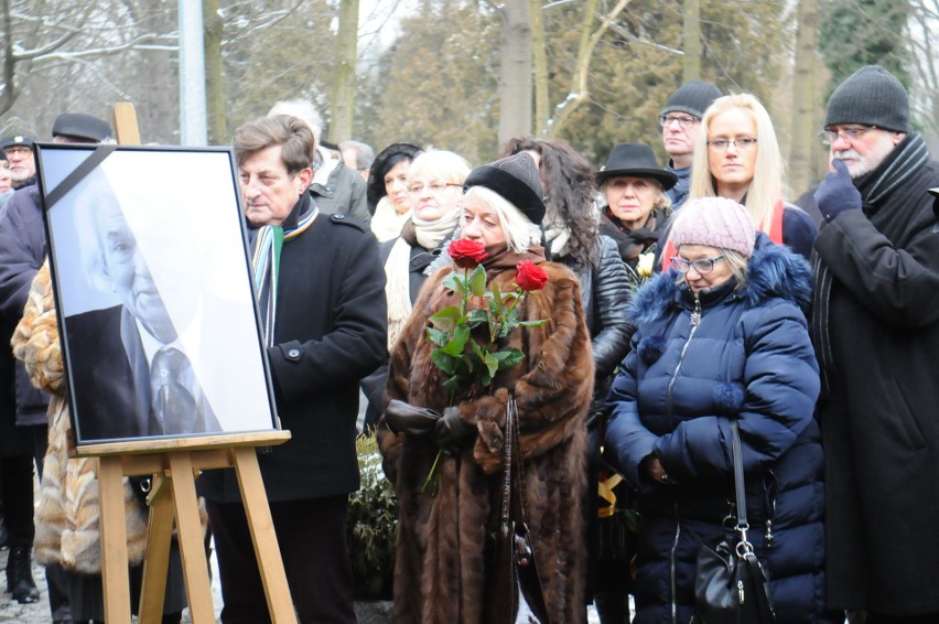 Pogrzeb Mieczysława Święcickiego. Msza w Kościele Mariackim [ZDJĘCIA]