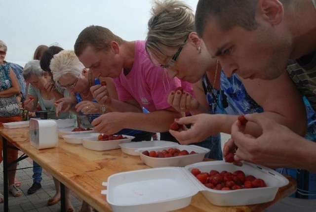 Impreza w Dębowej Łęce, nazywanej zagłębiem truskawkowym, była okazją do wspólnej zabawy mieszkańców gminy Wschowa oraz przeprowadzenia turnieju wsi.