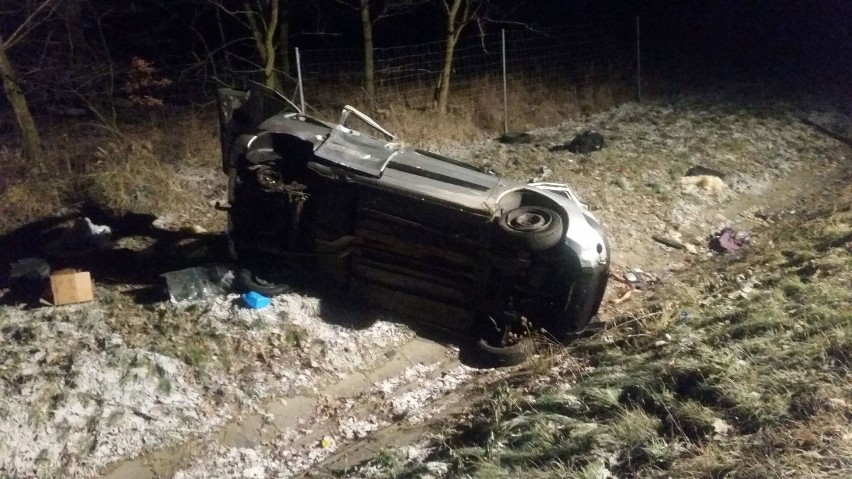 Trzy osoby ranne po wypadku na autostradzie A4 koło Strzelec Opolskich