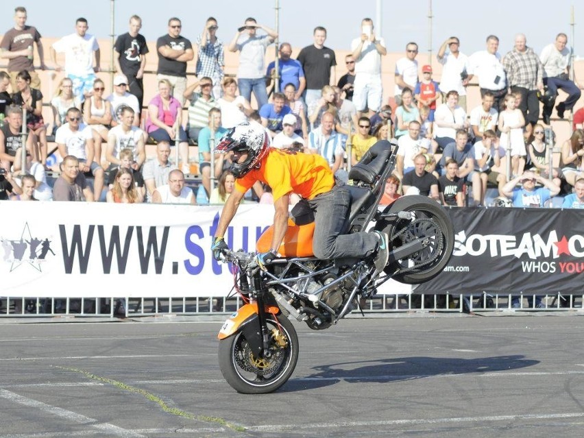 Akrobacje na motocyklach, czyli  Stunt Grand Prix w...