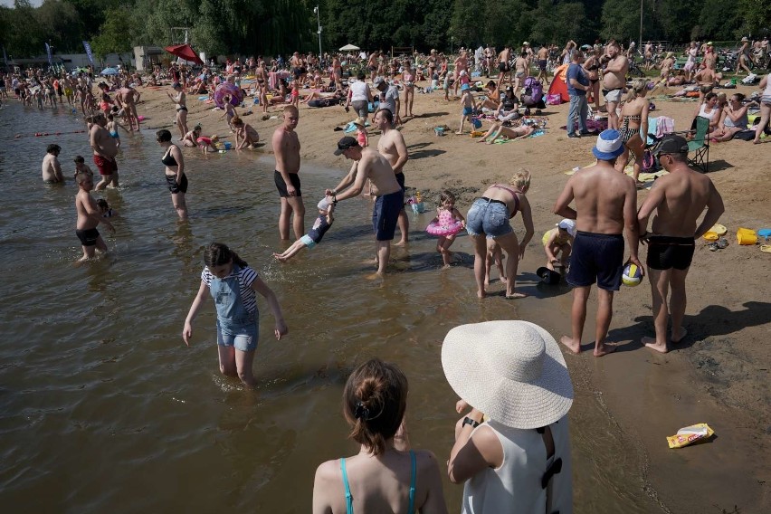 Poznańskie kąpieliska nad jeziorami są otwarte od 11...