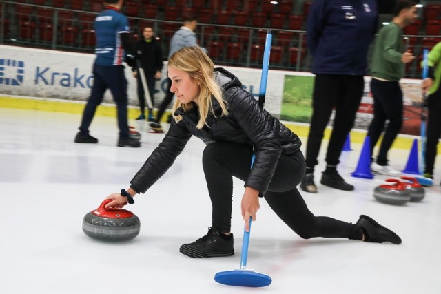 Pierwszy otwarty trening curlingu w Krakowie odbył się pod koniec września tego roku