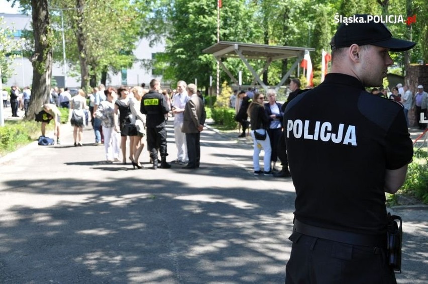Ślubowanie nowych policjantów w Katowicach