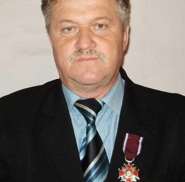 Andrzej Kowalczyk ze Świdna został odznaczony Srebrnym Krzyżem Zasługi, nadanym przez prezydenta Polski Bronisława Komorowskiego.