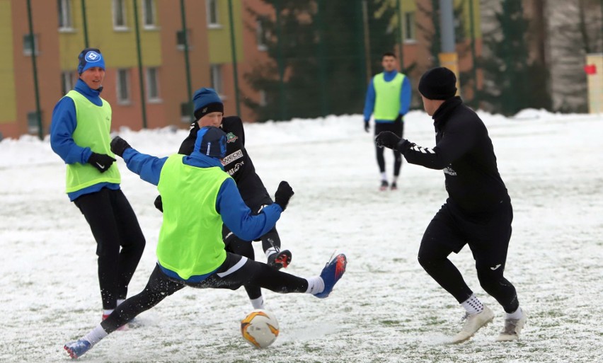 Szydłowianka Szydłowiec grała sparing w Kielcach (ZDJĘCIA) 