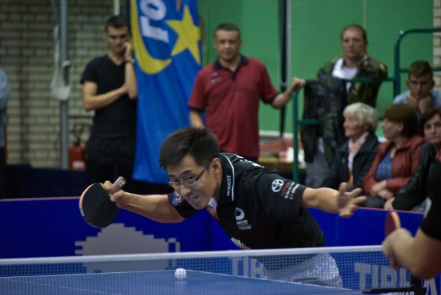 Wang Zeng Yi w meczu z Politechniką Rzeszów zdobył jeden punkt dla Dojlid.