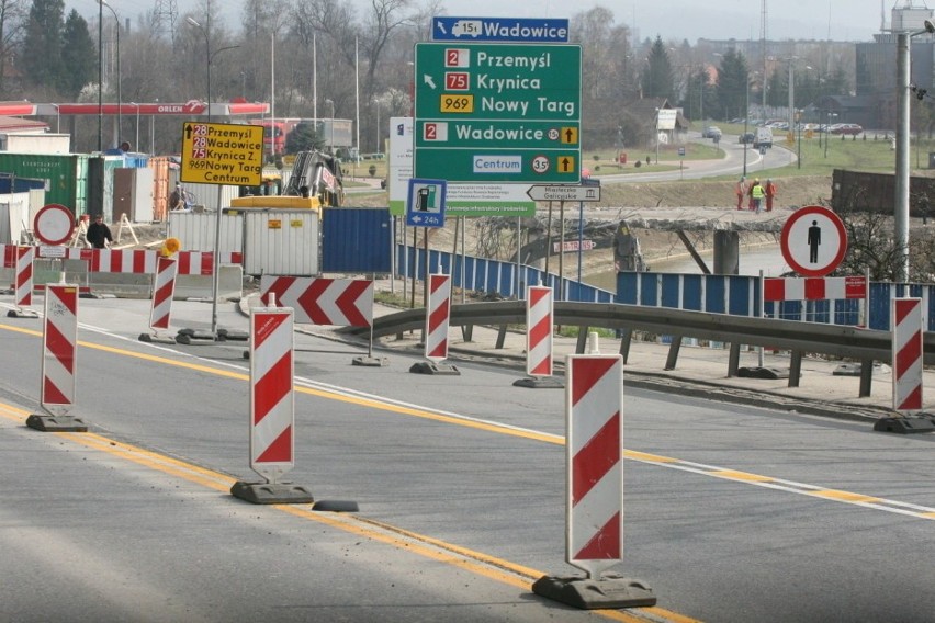 Nowy Sącz. Most Masiora w gruzach [ZDJĘCIA]