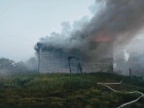 Pożar w gospodarstwie w Dzierążni. W akcji działało 7 zastępów straży pożarnej