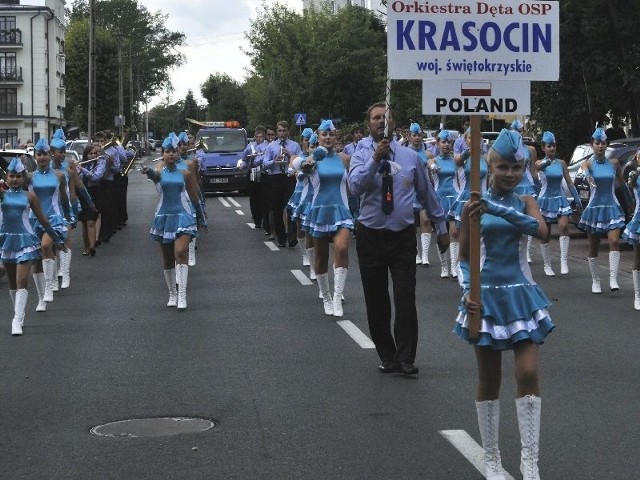 Festiwal rozpoczął się tradycyjnie od przemarszu orkiestr ulicami Mińska Mazowieckiego.