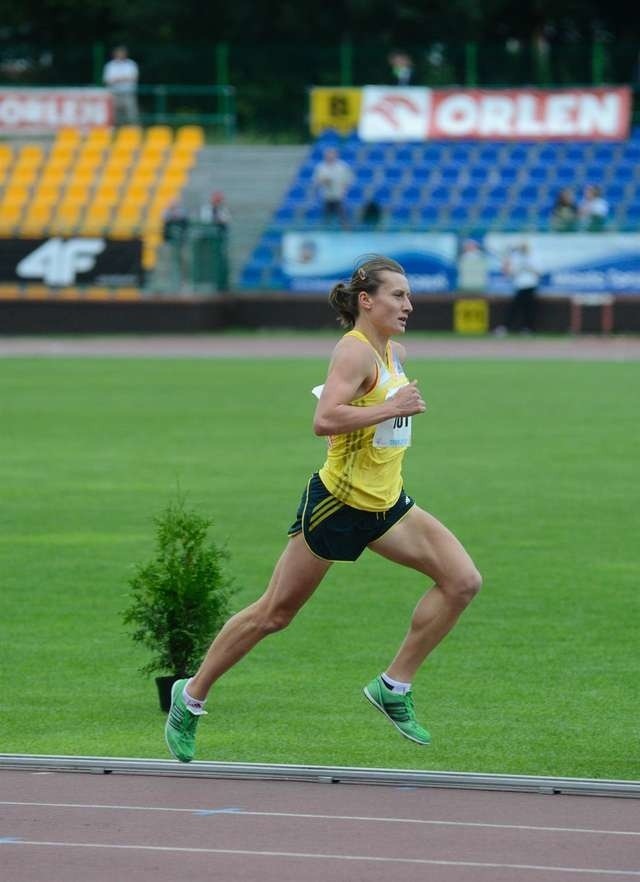 Karolina Jarzyńska w lipcu zeszłego roku cieszyła się w Toruniu ze złotego medalu mistrzostw Polski na dystansie 5000 m