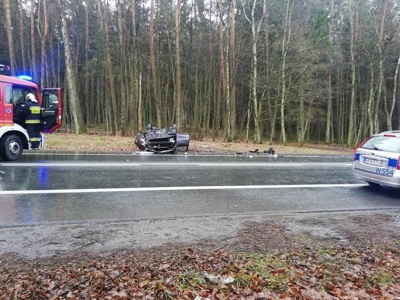 Dębica: Wypadek na drodze krajowej nr 6. Zderzyły się dwa samochody [ZDJĘCIA]