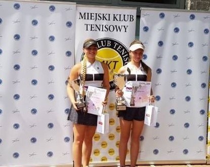 Dwa lata temu w turnieju Varitex Lodz Cup na kortach MKT w finale gry podwójnej dziewczynek triumfowały Weronika Ewald i Anastasia Bozova