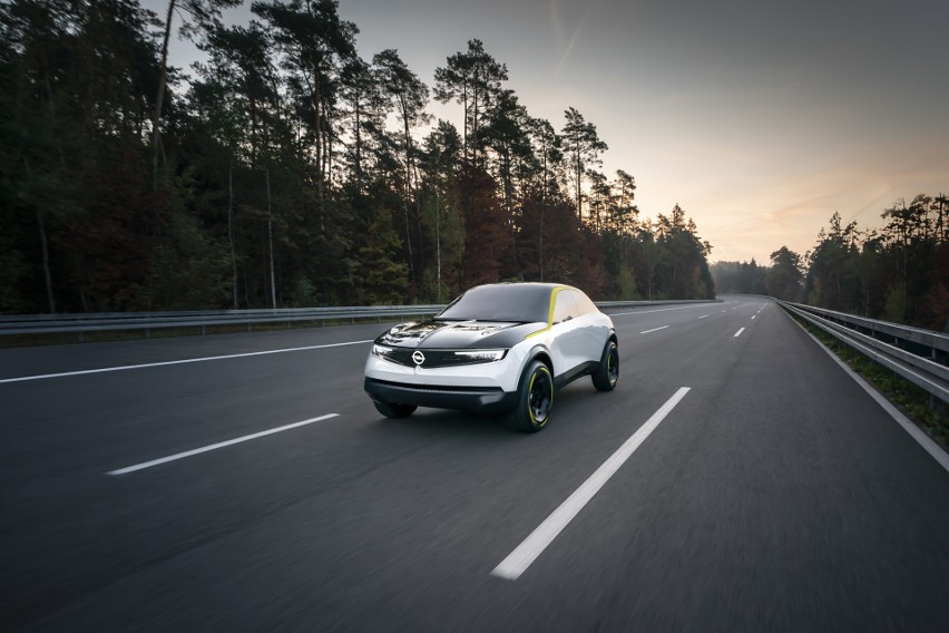 Chcielibyście czasem móc spojrzeć w przyszłość motoryzacji?...