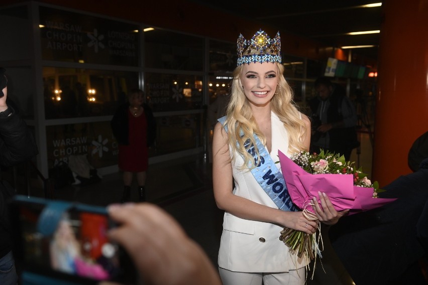 ♔ The Official Thread Of Miss World 2021 ® Karolina Bielawska of Poland ♔ - Page 2 6240dea55e3a4_o_large