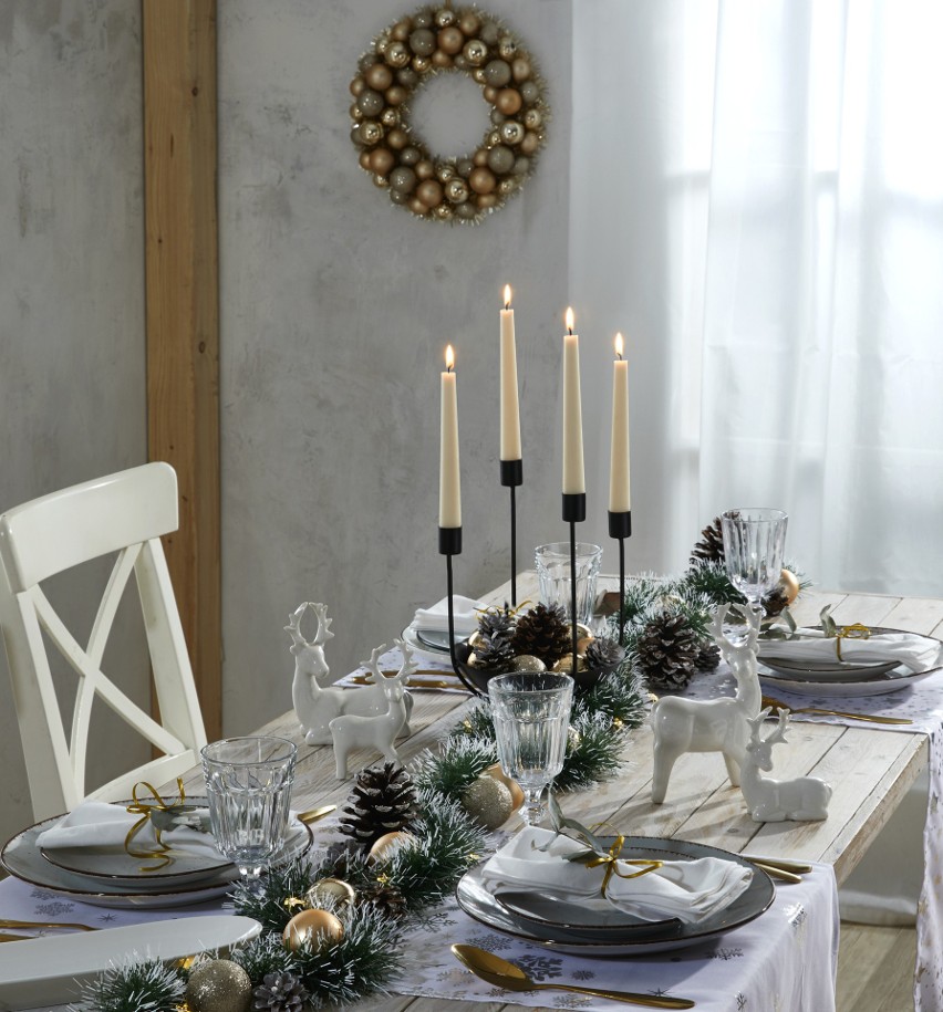 Zaskocz gości. Oto najlepsze pomysły na aranżację stołu na Boże Narodzenie i sylwestra