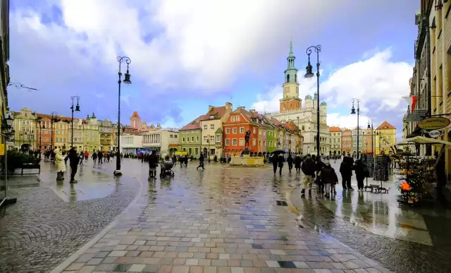 Takie zestawienie trzeba oczywiście traktować z przymrużeniem oka, ale nie do końca... Może być ono drogowskazem dla rządzących Poznaniem, by przyjrzeć się bliżej problemom, które wskazują mieszkańcy. Co najbardziej doskwiera poznaniakom? Przejdź do galerii i sprawdź --->