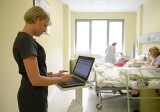 Lekarze z Zabrza dostali laptopy. Rewolucja informatyczna w Szpitalu Miejskim w Zabrzu