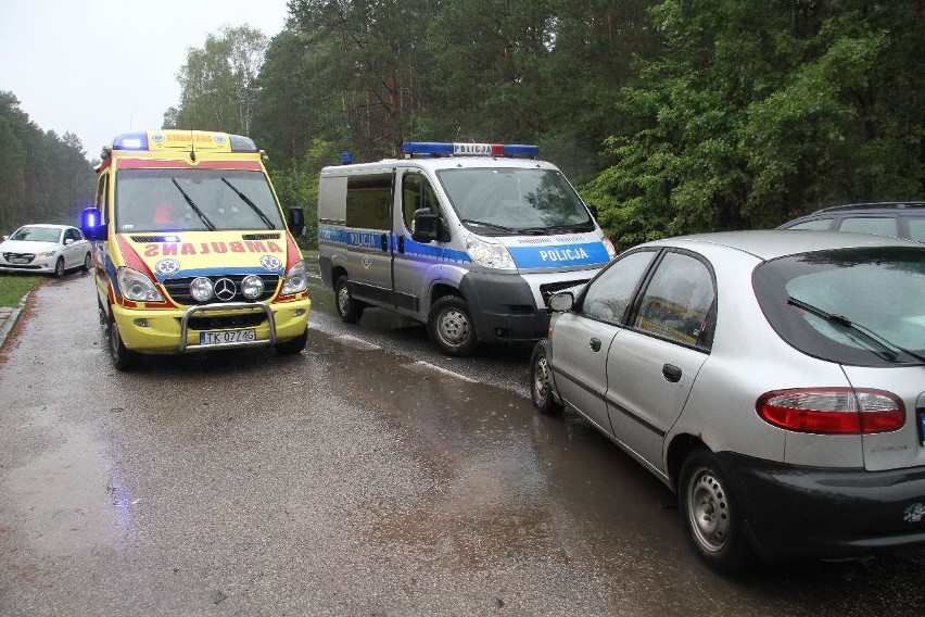 Wypadek w Marzyszu. Kierowcy ranni po czołowym zderzeniu 