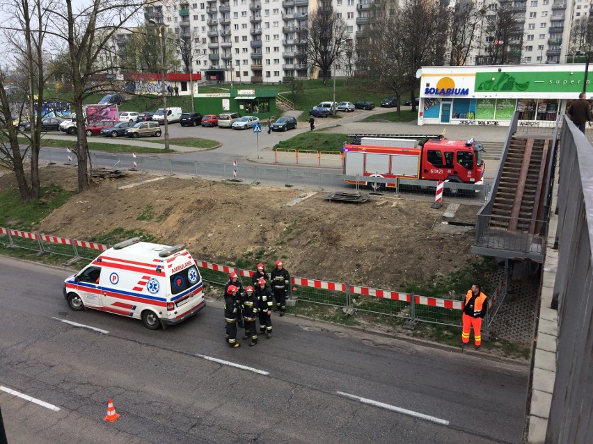 Wypadek w Sosnowcu: Na przystanku samochód potrącił 17-latkę
