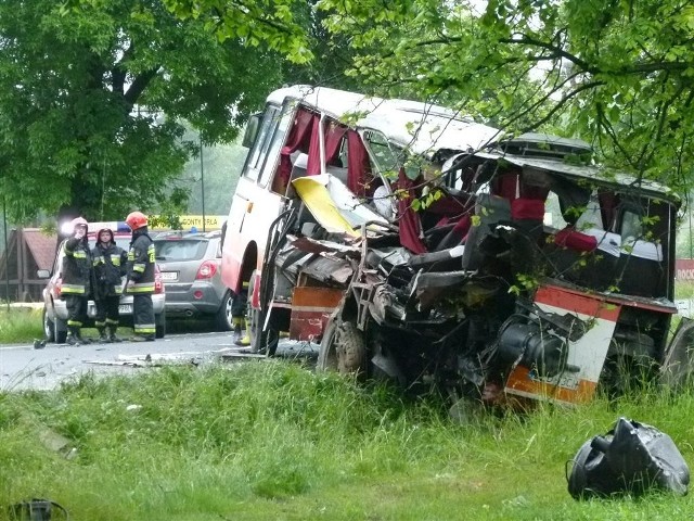 W wypadku na drodze Łask - Zduńska Wola zginęły dwie osoby