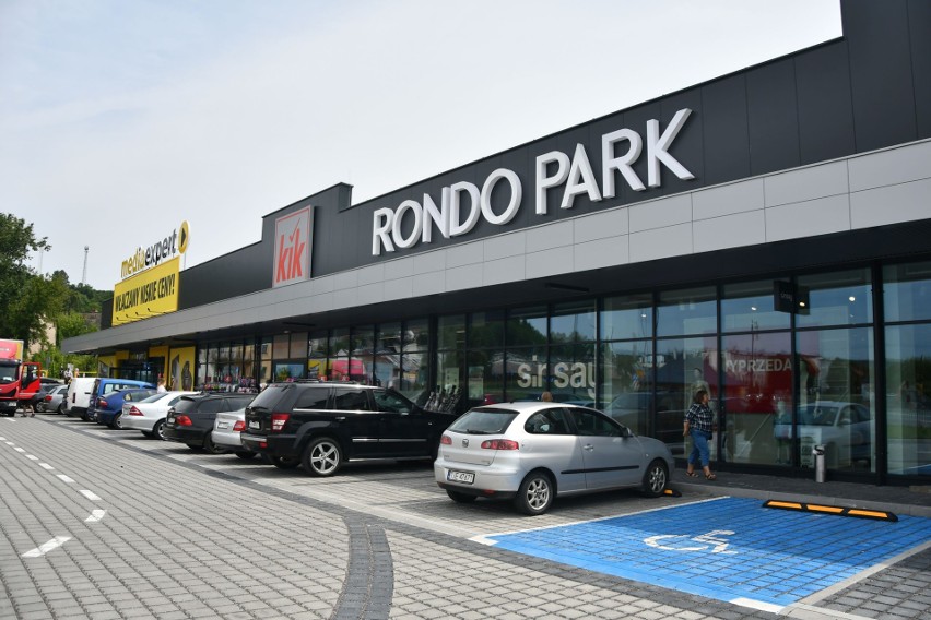 Nowa galeria handlowa Rondo Park w Pińczowie cieszy się...
