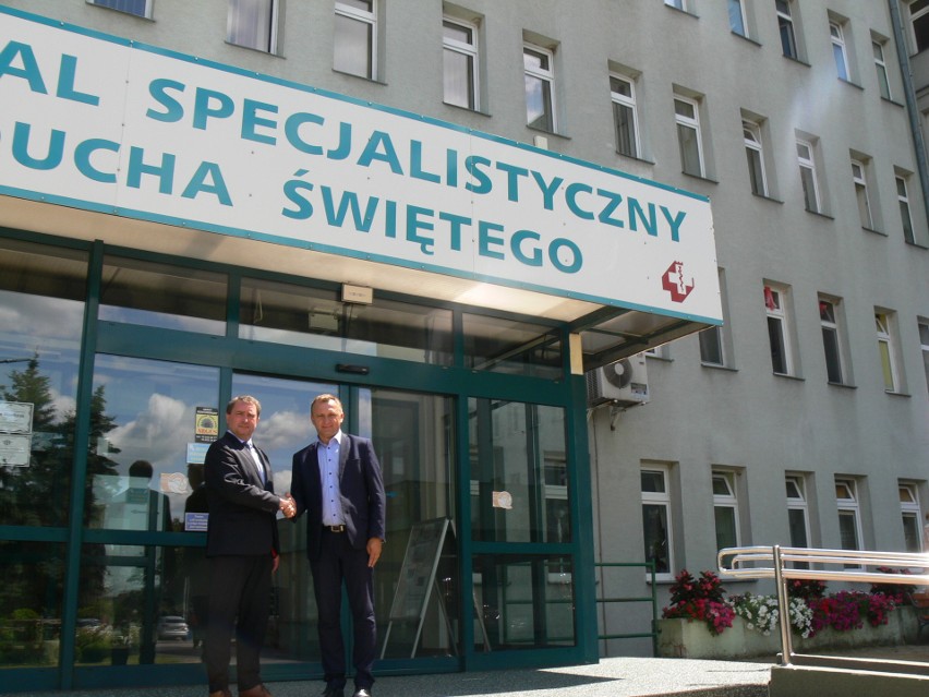 Kontrowersje wokół odwołania dyrektora szpitala w Sandomierzu. Nowy szef, Marek Kos rozpoczął pracę. Kim jest, jakie ma plany?