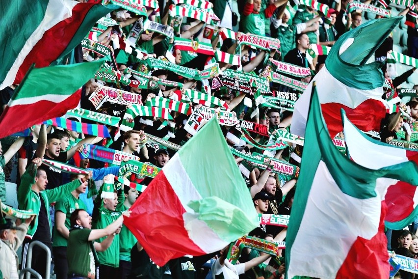 Kibice wrócili na Stadion Wrocław! Mecz Śląska ze Stalą...