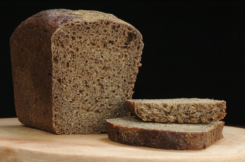 Chleb Żytni wypiekany w Schronisku Smaków. 800 g - 12 zł