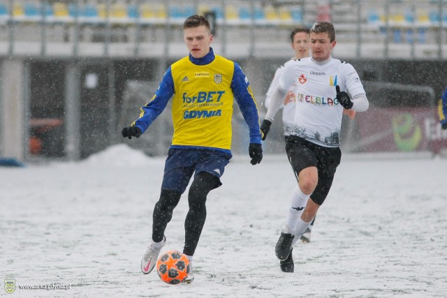 Po pokonaniu 4:0 Gryfa Wejherowo na Narodowym Stadionie Rugby Arka Gdynia w takich samych rozmiarach rozprawiła się na tym obiekcie z Olimpią Elbląg.