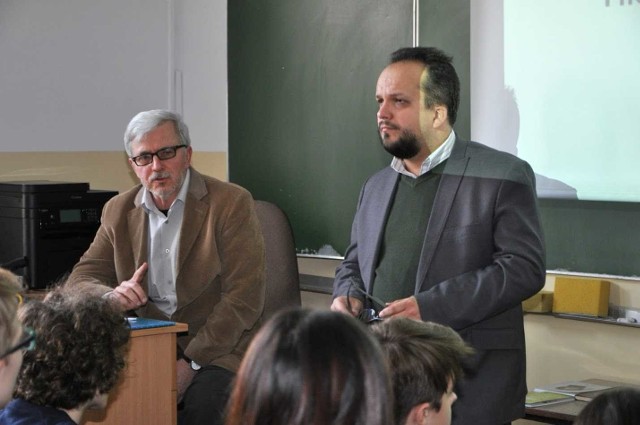 Wykłady prowadzili doktorzy Wiesław Chudoba i Adrian Szary.