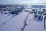 Droga ekspresowa S1 Dankowice - Suchy Potok powstaje mimo obfitych opadów śniegu. Zobacz ZDJĘCIA Z LOTU PTAKA budowy w zimowej scenerii