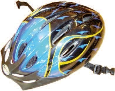 Kask chroni głowę podcza upadku z roweru.