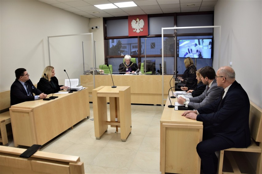 Wyrok w sprawie sporu wieluńskich samorządów ma być wydany w...