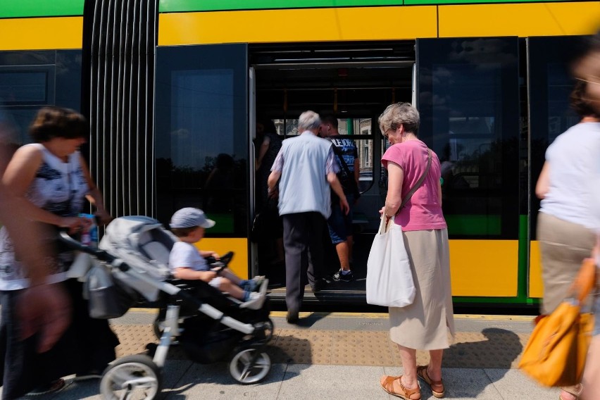 Darmowe przejazdy komunikacją miejską po strefie A dla...