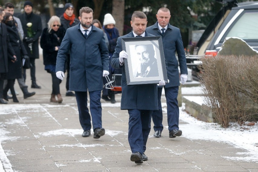 Rodzina i przyjaciele pożegnali Tadeusza Rossa. Pogrzeb...