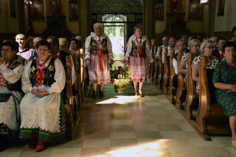 Bolechowice gościły gospodarzy z całej gminy. Podzielili dożynkowy chleb