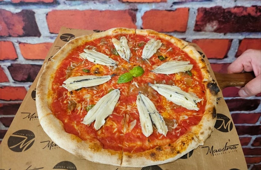 Maestria Sztuka Pizzy to miejsce, gdzie każda pizza jest...