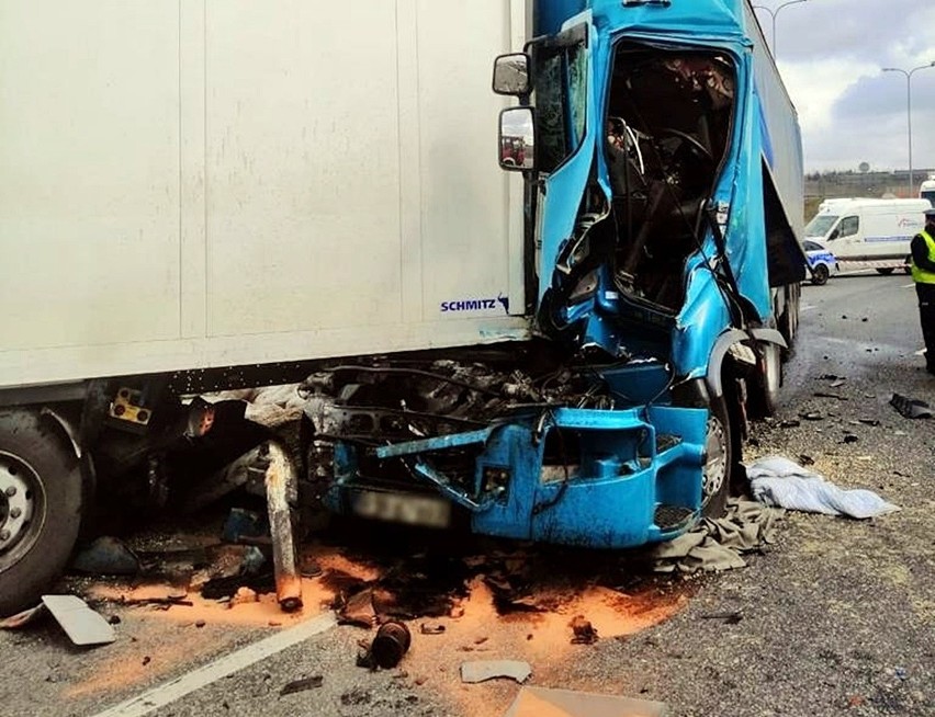 Wypadek na autostradzie A4 w Gliwicach. Droga w kierunku...