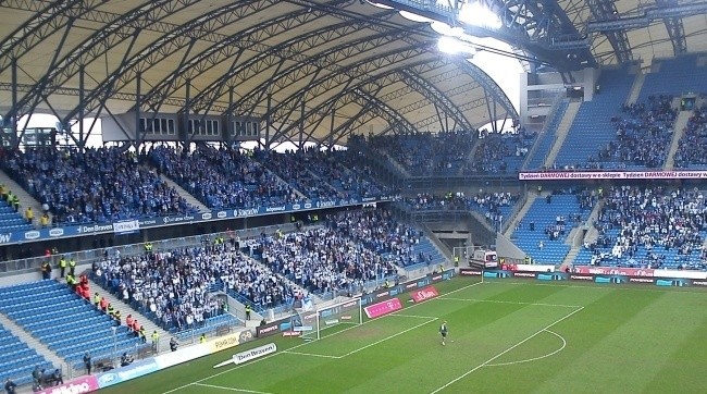 Kibice Lechii Gdańsk na stadionie w Poznaniu