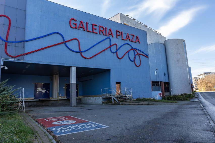 W Krakowie ruszyła rozbiórka dawnej galerii handlowej Plaza. Co powstanie w jej miejscu?