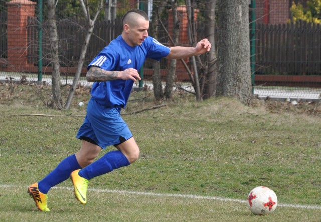 Mirosław Kalista ustrzelił dla Łysicy Bodzentyn hattricka w spotkaniu z Olimpią Pogoń w Staszowie.