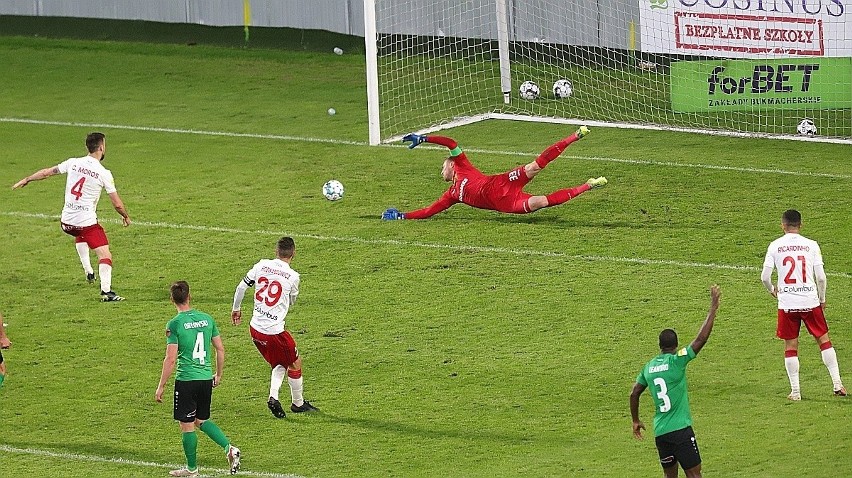 Górnik Łęczna przegrał w Łodzi po dwóch golach straconych w doliczonym czasie gry. Zobacz zdjęcia