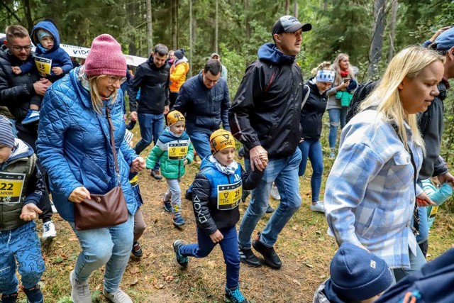 W niedzielę wystartowali najmłodsi biegacze. Uczestnicy Bison Ultra-Trail Kids startują na odcinkach 100 m, 500 m oraz 1 km.