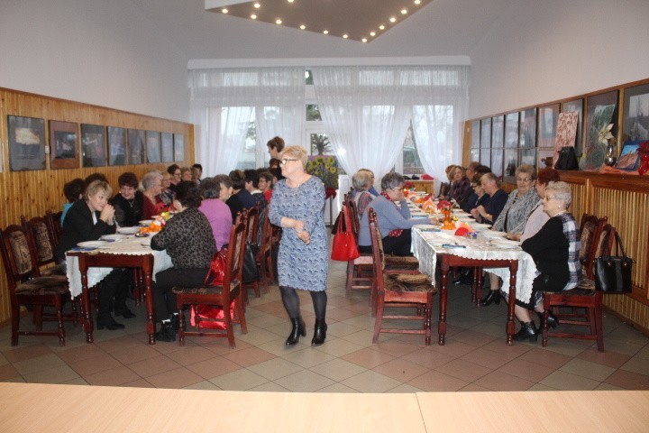 W Gminnym Ośrodku Kultury w Osięcinach, za sprawą Rady...