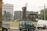 Wypadek na pl. Strzegomskim. Samochód zderzył się z autobusem