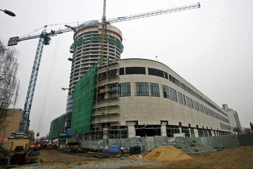 W 2008 roku rozpoczęła się we Wrocławiu budowa Sky Tower,...