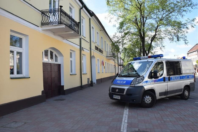 Alarmy bombowe w suwalskich szkołach (zdjęcia)